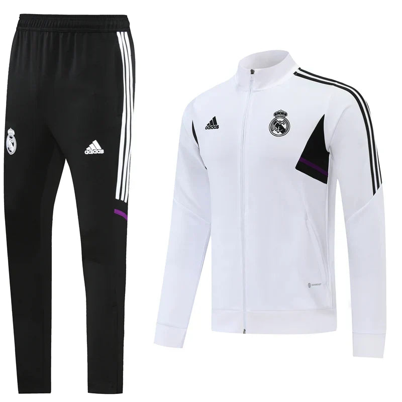 Conjunto do Real Madrid 2022/23 Branco